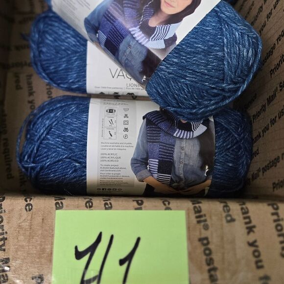 4 SKEINS LION BRAND YARNS JEANS YARN STONEWASH 3.5 OZ EA - Picture 12 of 12